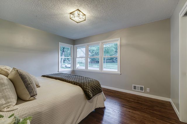 715 Logan Avenue N, Minneapolis, MN 55411