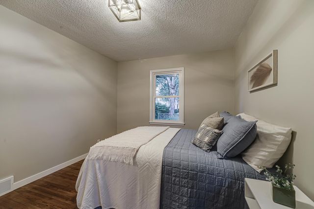 715 Logan Avenue N, Minneapolis, MN 55411