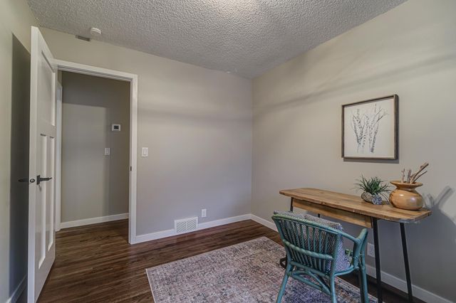 715 Logan Avenue N, Minneapolis, MN 55411