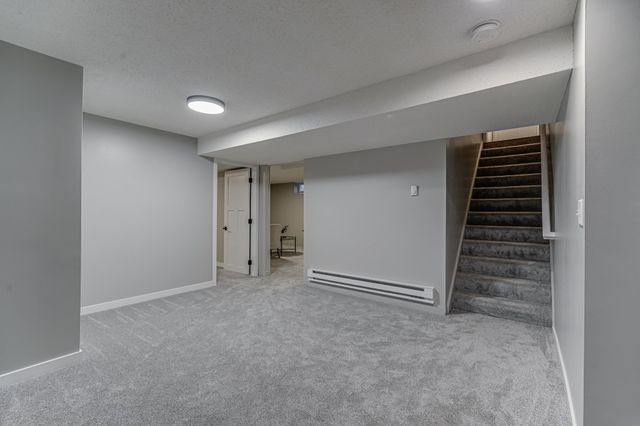 715 Logan Avenue N, Minneapolis, MN 55411