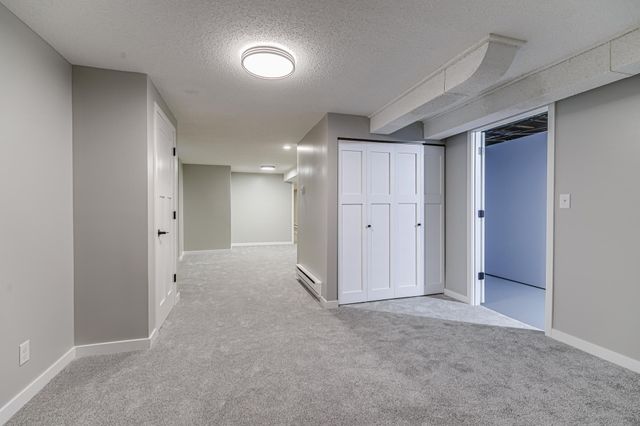 715 Logan Avenue N, Minneapolis, MN 55411
