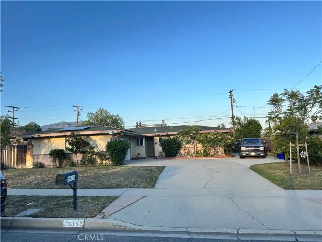 7065 Buchanan, San Bernardino, CA 92404
