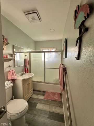 7065 Buchanan, San Bernardino, CA 92404