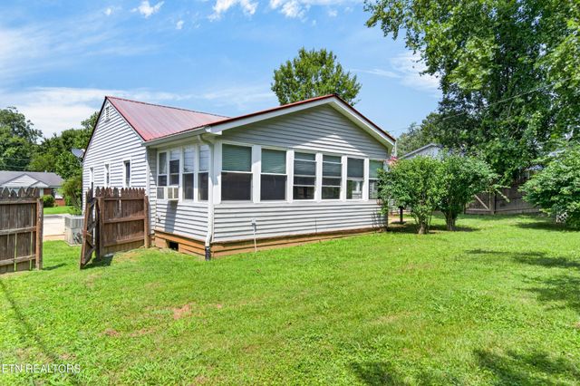 333 E 16th St, Cookeville, TN 38501