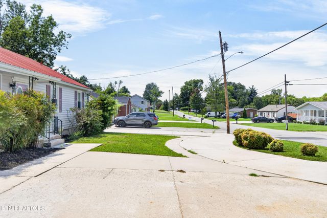 333 E 16th St, Cookeville, TN 38501