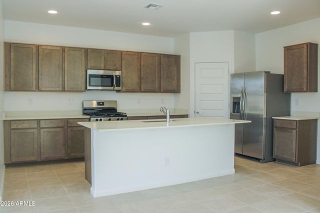 9833 W MONTEREY Way, Phoenix, AZ 85037