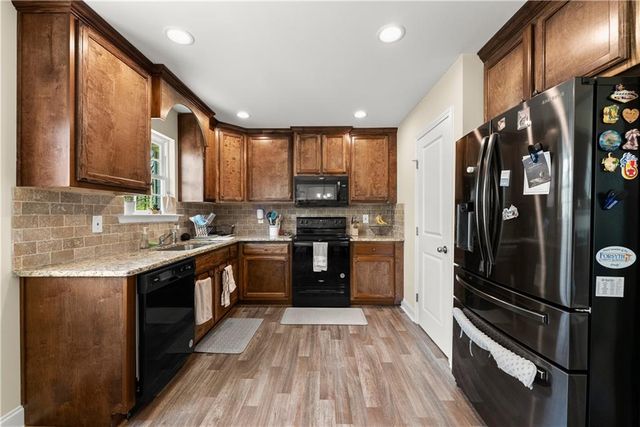 5430 Stepstone Way, Gainesville, GA 30506