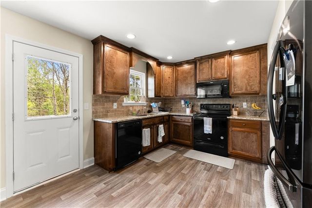 5430 Stepstone Way, Gainesville, GA 30506