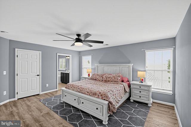56 STOCKS ST, Lovettsville, VA 20180