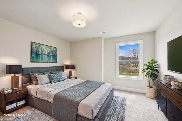 2903 Whispering Brook Lane, Valparaiso, IN 46385