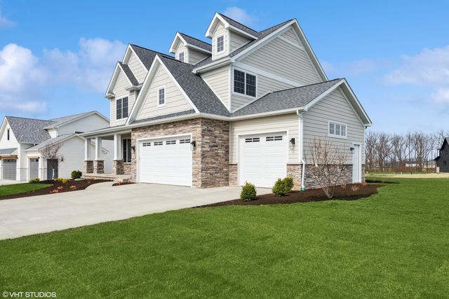 2903 Whispering Brook Lane, Valparaiso, IN 46385