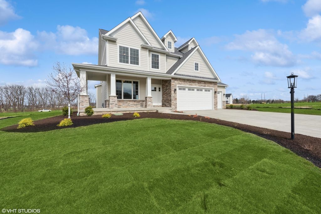 2903 Whispering Brook Lane, Valparaiso, IN 46385