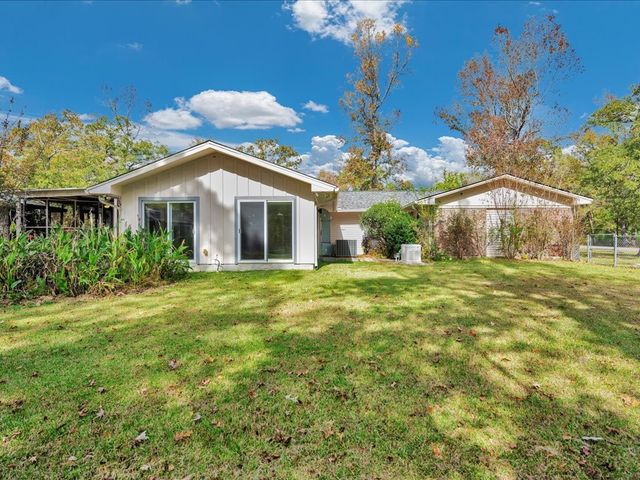 151 Lancewood Circle, Lufkin, TX 75904