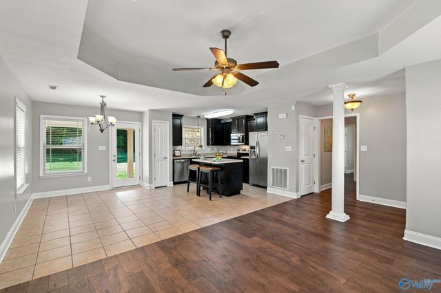 279 Lazy Oak Drive, New Market, AL 35761