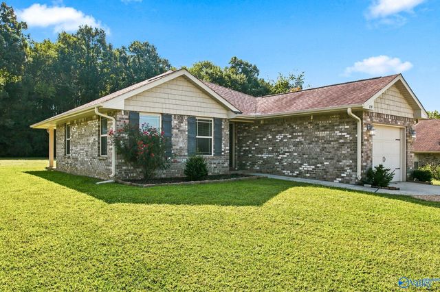 279 Lazy Oak Drive, New Market, AL 35761