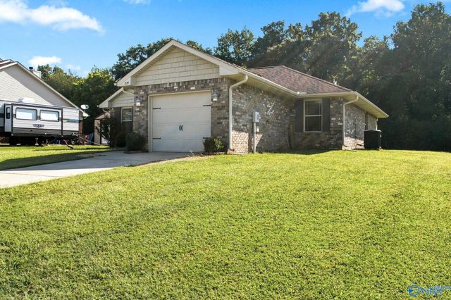 279 Lazy Oak Drive, New Market, AL 35761
