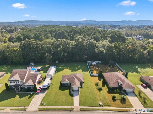 279 Lazy Oak Drive, New Market, AL 35761