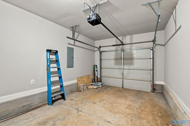 279 Lazy Oak Drive, New Market, AL 35761