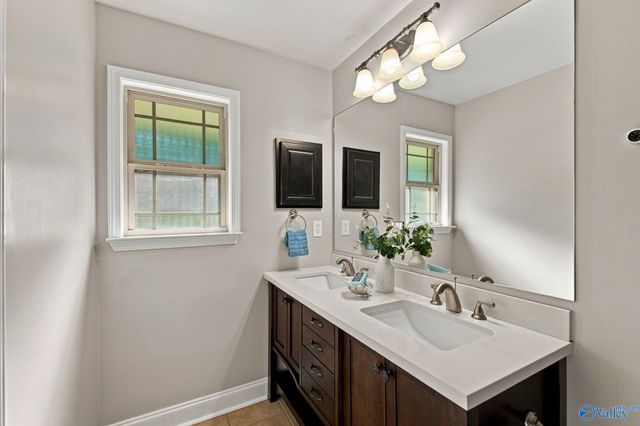 279 Lazy Oak Drive, New Market, AL 35761