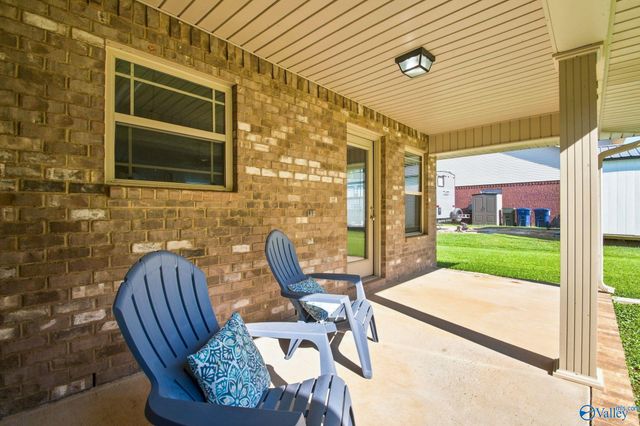 279 Lazy Oak Drive, New Market, AL 35761