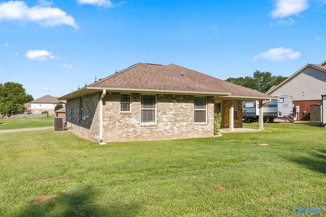 279 Lazy Oak Drive, New Market, AL 35761