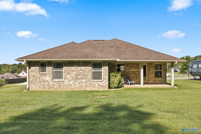 279 Lazy Oak Drive, New Market, AL 35761
