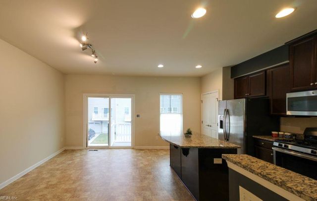 605 Gendron ST, Chesapeake, VA 23324