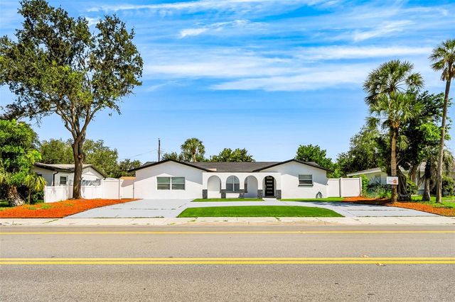 1077 40TH AVENUE NE, St Petersburg, FL 33703