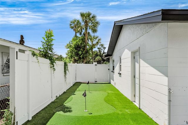 1077 40TH AVENUE NE, St Petersburg, FL 33703
