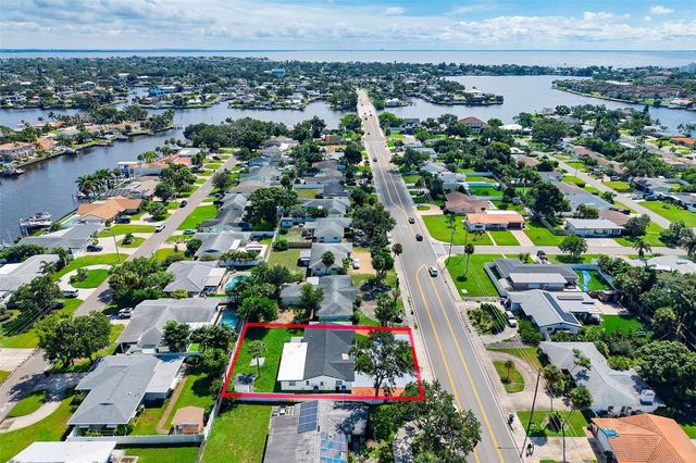 1077 40TH AVENUE NE, St Petersburg, FL 33703
