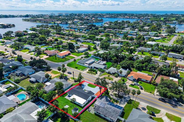 1077 40TH AVENUE NE, St Petersburg, FL 33703