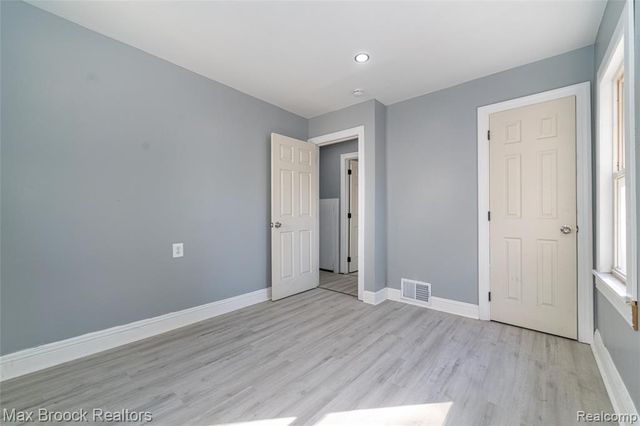 9327 Schaefer Highway, Detroit, MI 48228