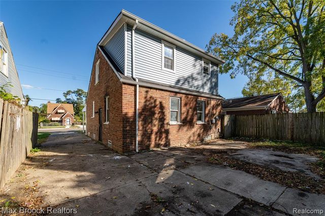 9327 Schaefer Highway, Detroit, MI 48228