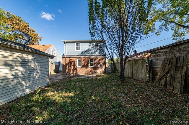 9327 Schaefer Highway, Detroit, MI 48228