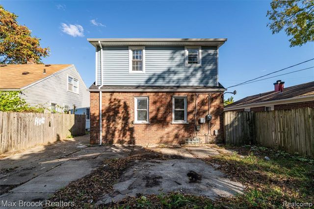 9327 Schaefer Highway, Detroit, MI 48228