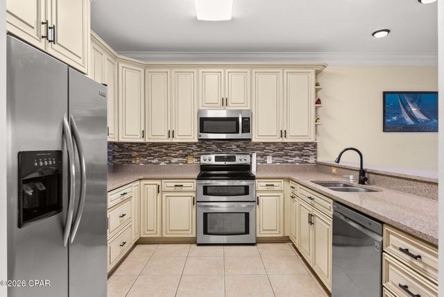 2330 Pelican Bay Court, Panama City, FL 32408