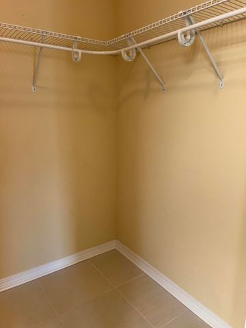 489 Eisenhower Drive, Crestview, FL 32539