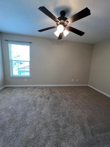 489 Eisenhower Drive, Crestview, FL 32539