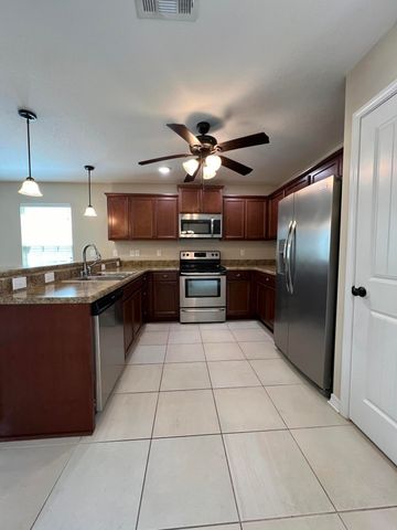 489 Eisenhower Drive, Crestview, FL 32539