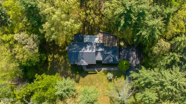9 Rolling Brook Drive, Saratoga Springs, NY 12866