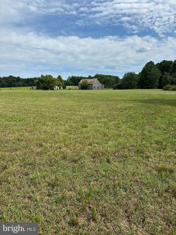 61 HONEYSUCKLE LN, Owings, MD 20736
