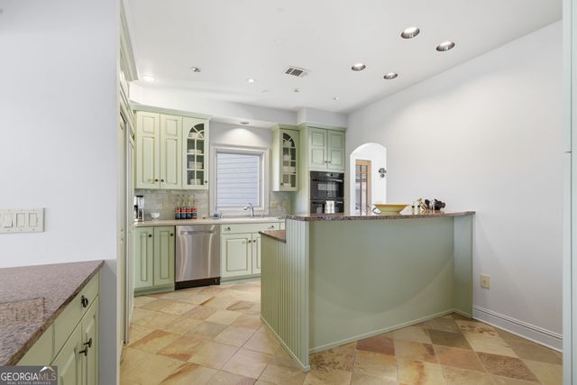 1343 McElroy Mountain Drive, Jasper, GA 30143