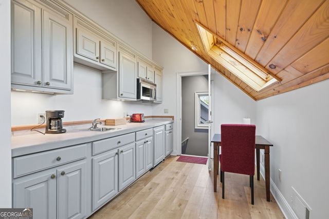 1343 McElroy Mountain Drive, Jasper, GA 30143