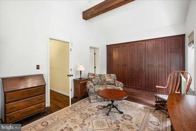 19266 MOCKINGBIRD HEIGHTS RD, Triangle, VA 22172