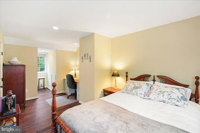 19266 MOCKINGBIRD HEIGHTS RD, Triangle, VA 22172