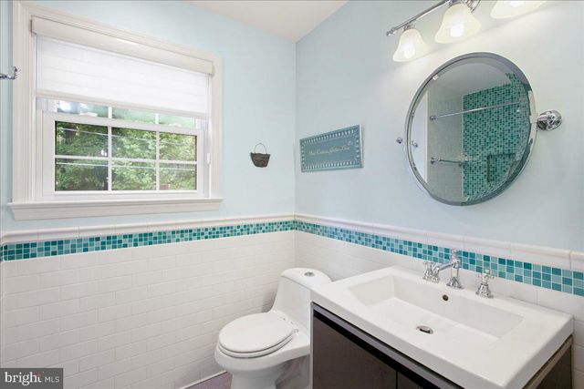 19266 MOCKINGBIRD HEIGHTS RD, Triangle, VA 22172