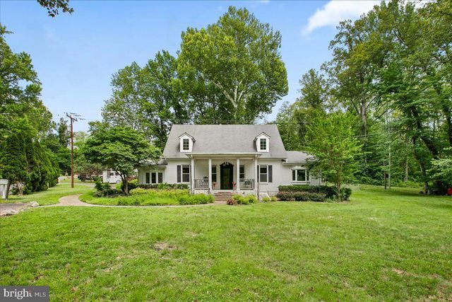 19266 MOCKINGBIRD HEIGHTS RD, Triangle, VA 22172
