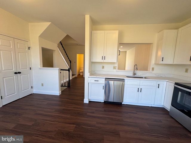 17306 ROCKY MOUNT LN, Dumfries, VA 22026