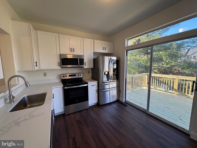 17306 ROCKY MOUNT LN, Dumfries, VA 22026