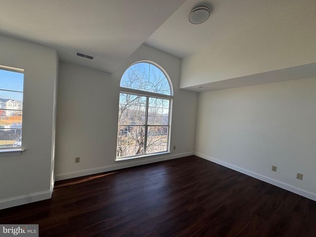 17306 ROCKY MOUNT LN, Dumfries, VA 22026